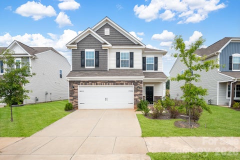 Photo of 7412 Echoing Hills Lane, Maiden, NC 28650 (MLS # 4409105)