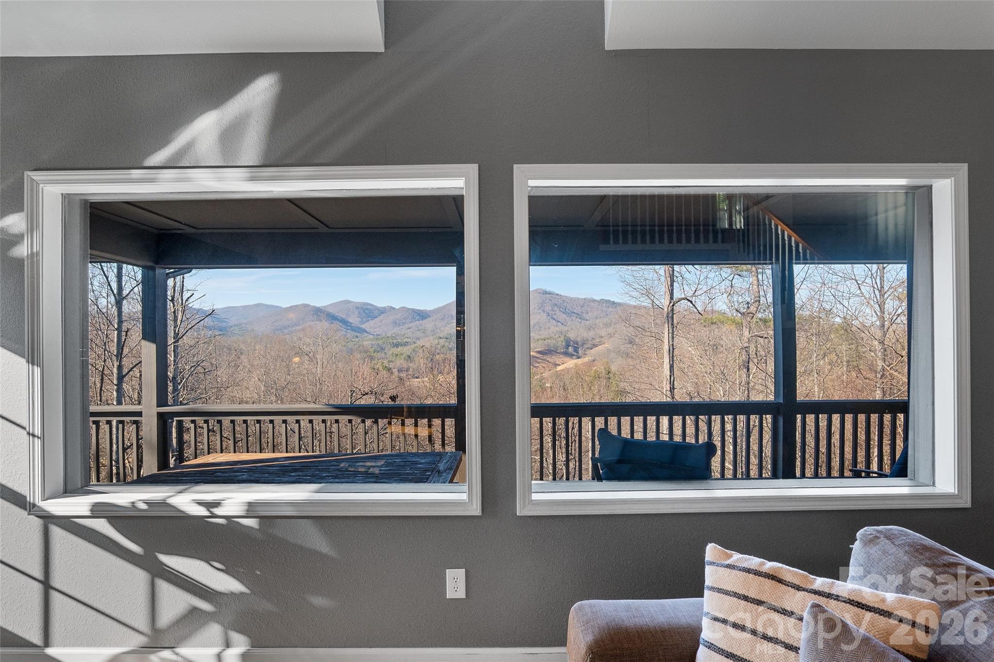 263 S Pinnacle Drive