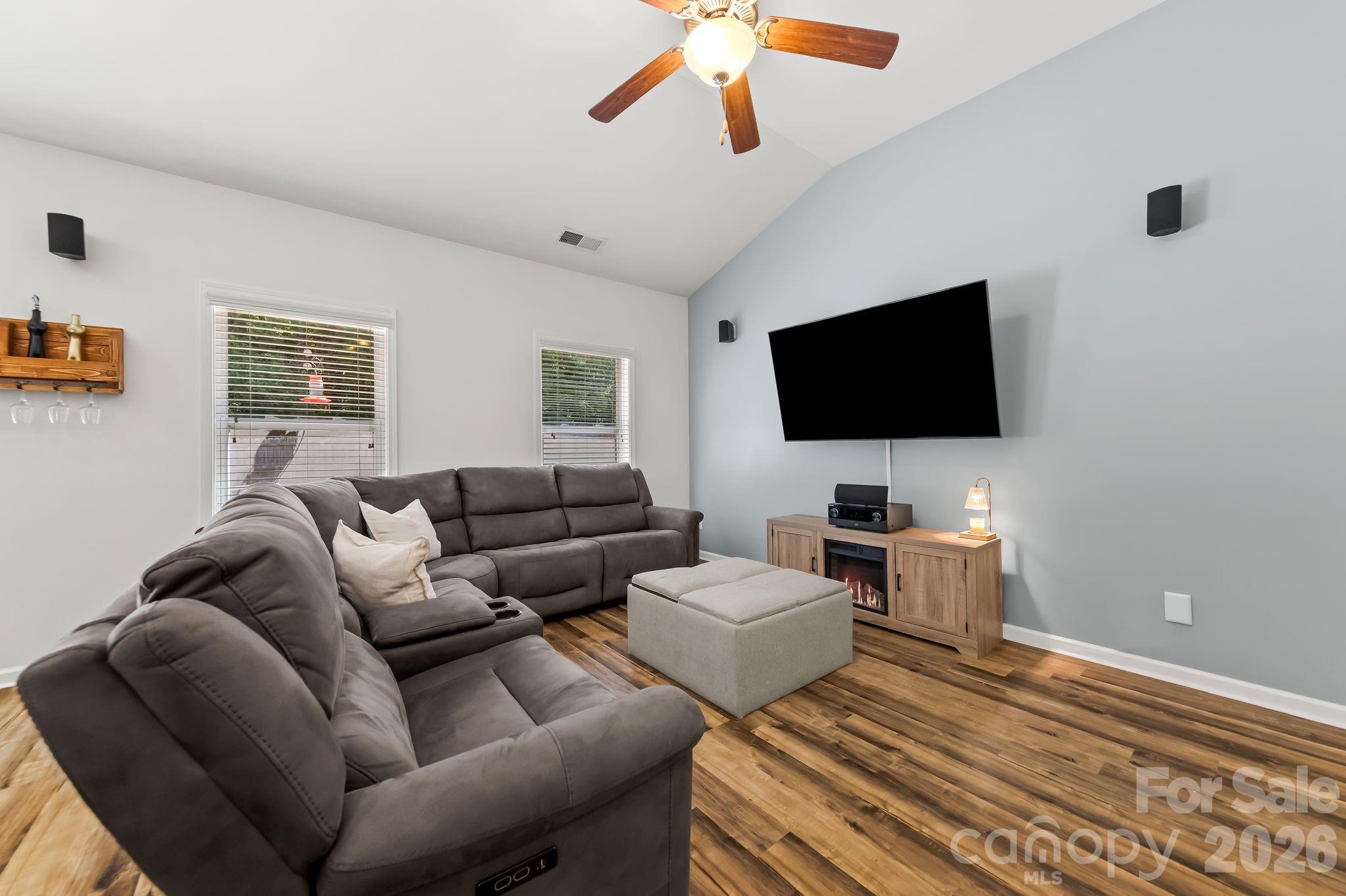 10014 Goose Landing Drive