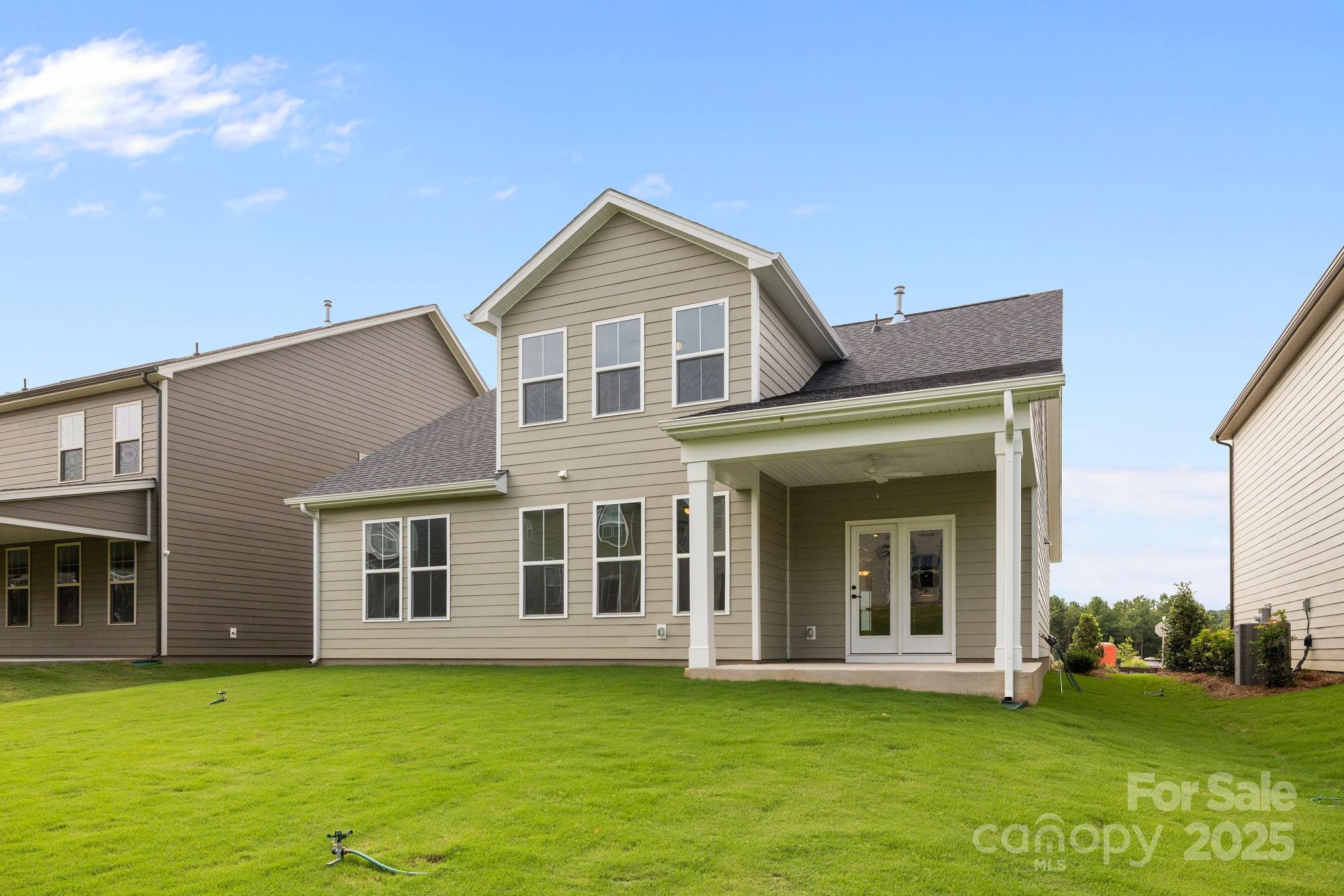 Lakeside Glen - Residential