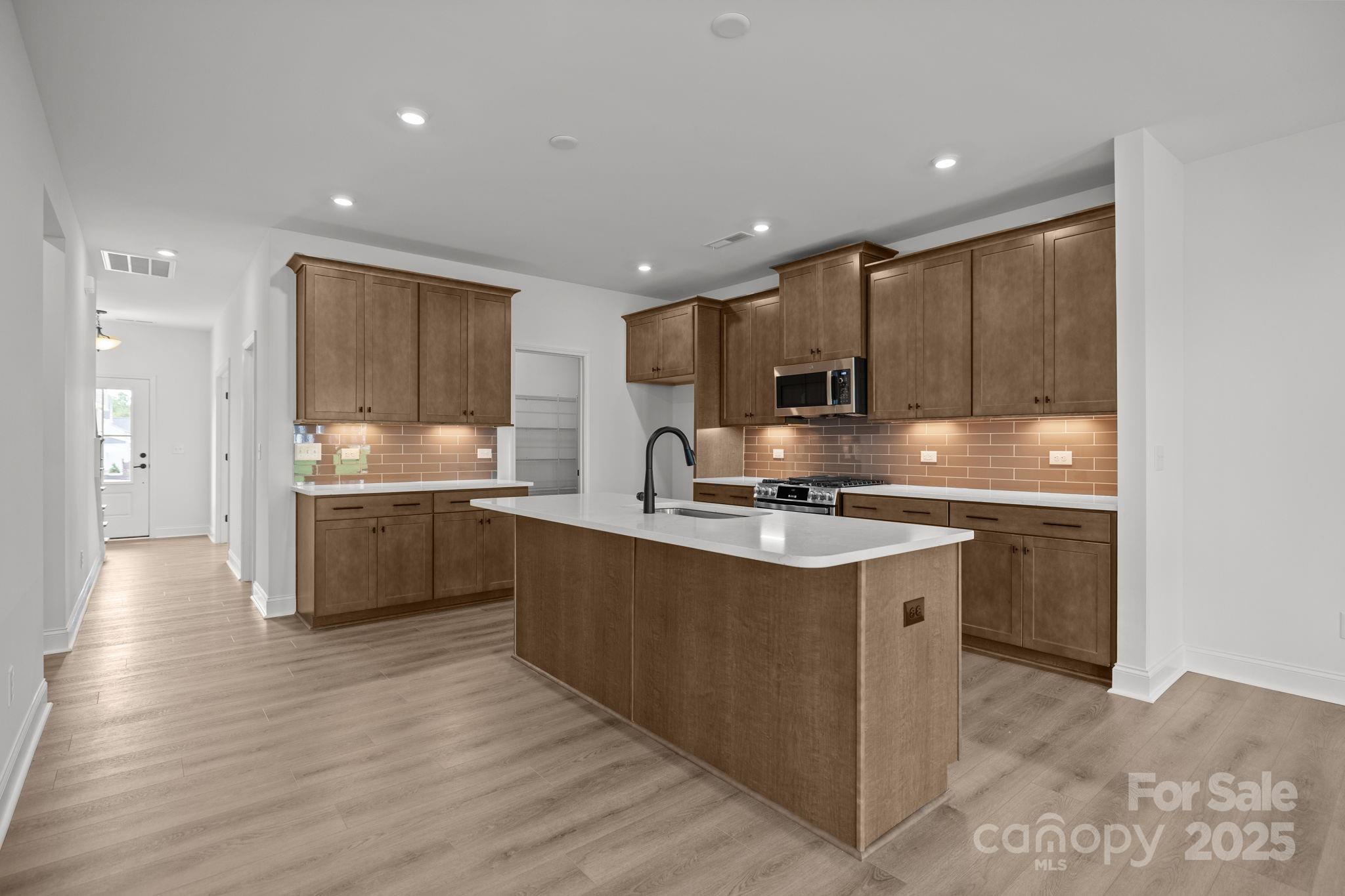 Lakeside Glen - Residential