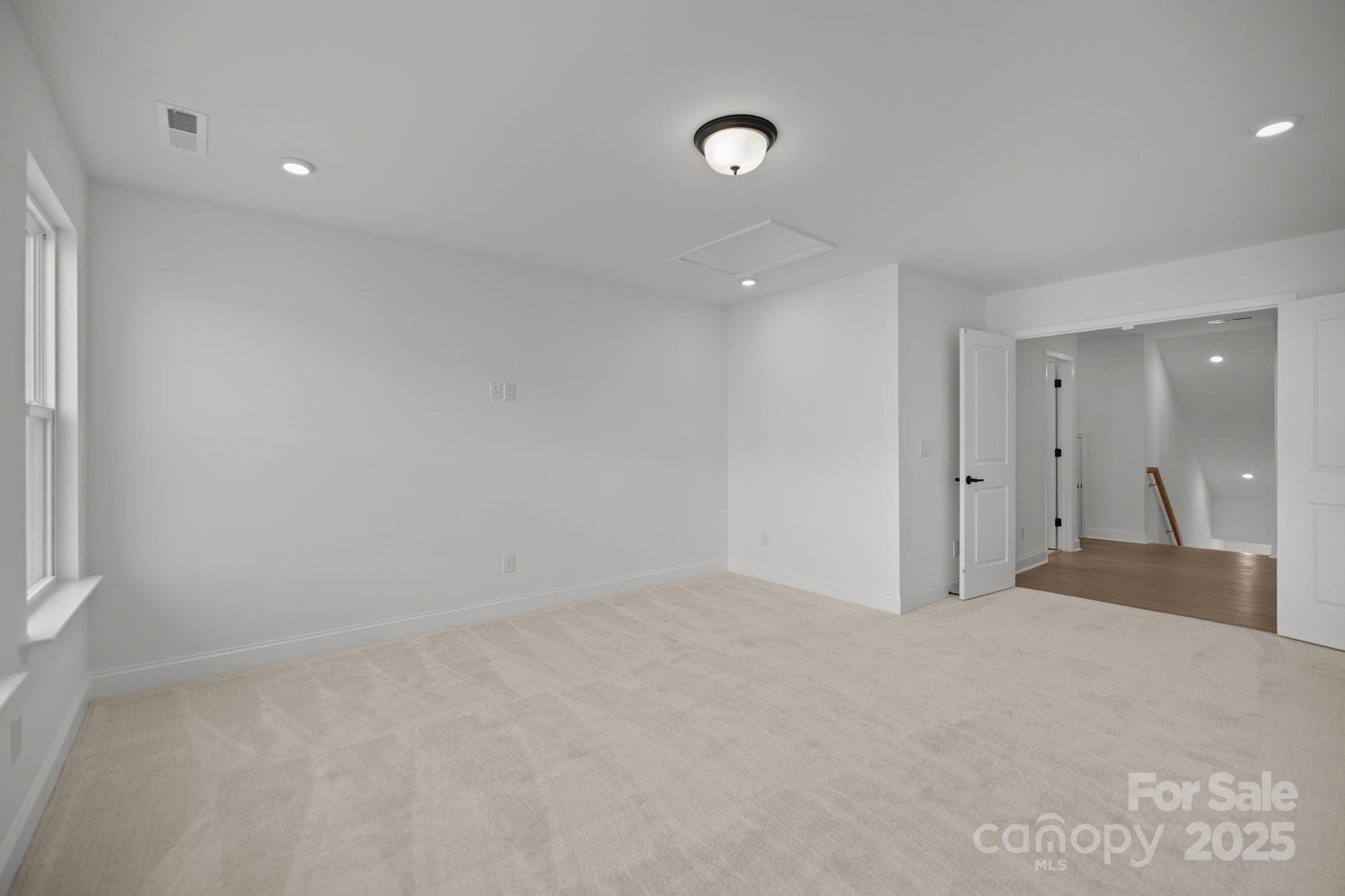 Lakeside Glen - Residential