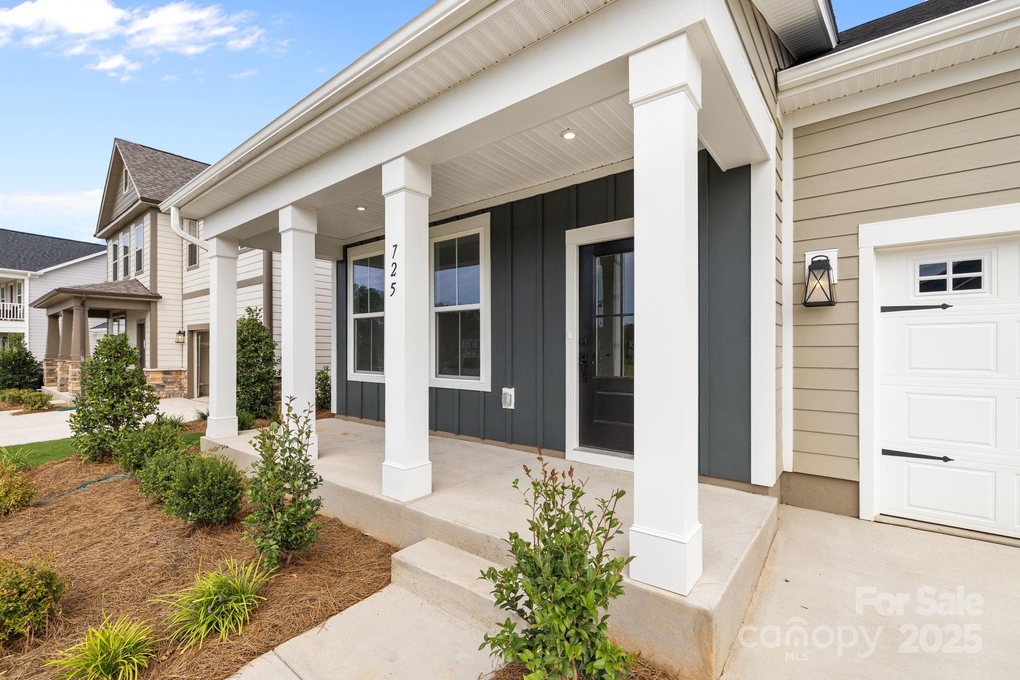 Lakeside Glen - Residential