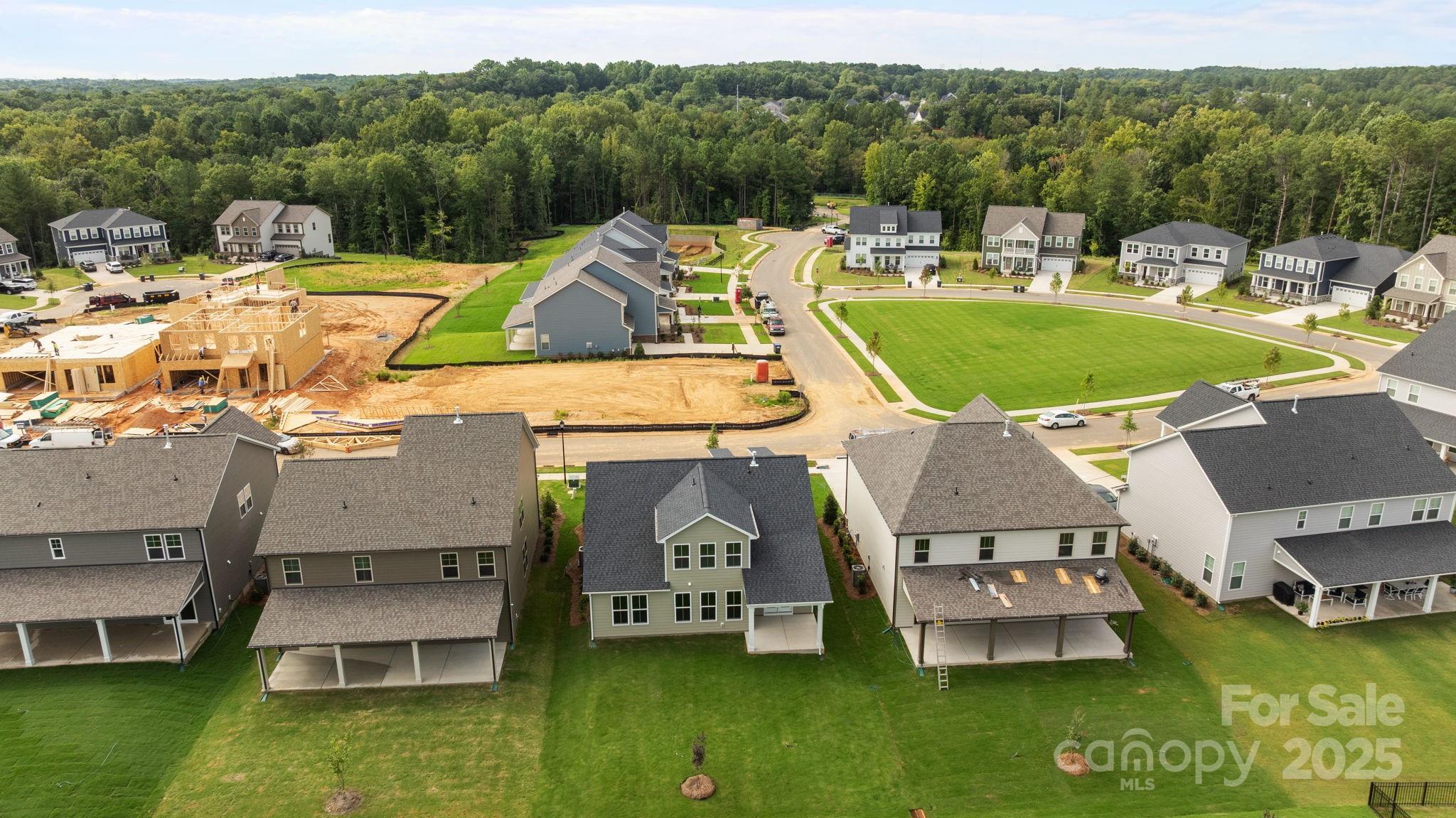 Lakeside Glen - Residential