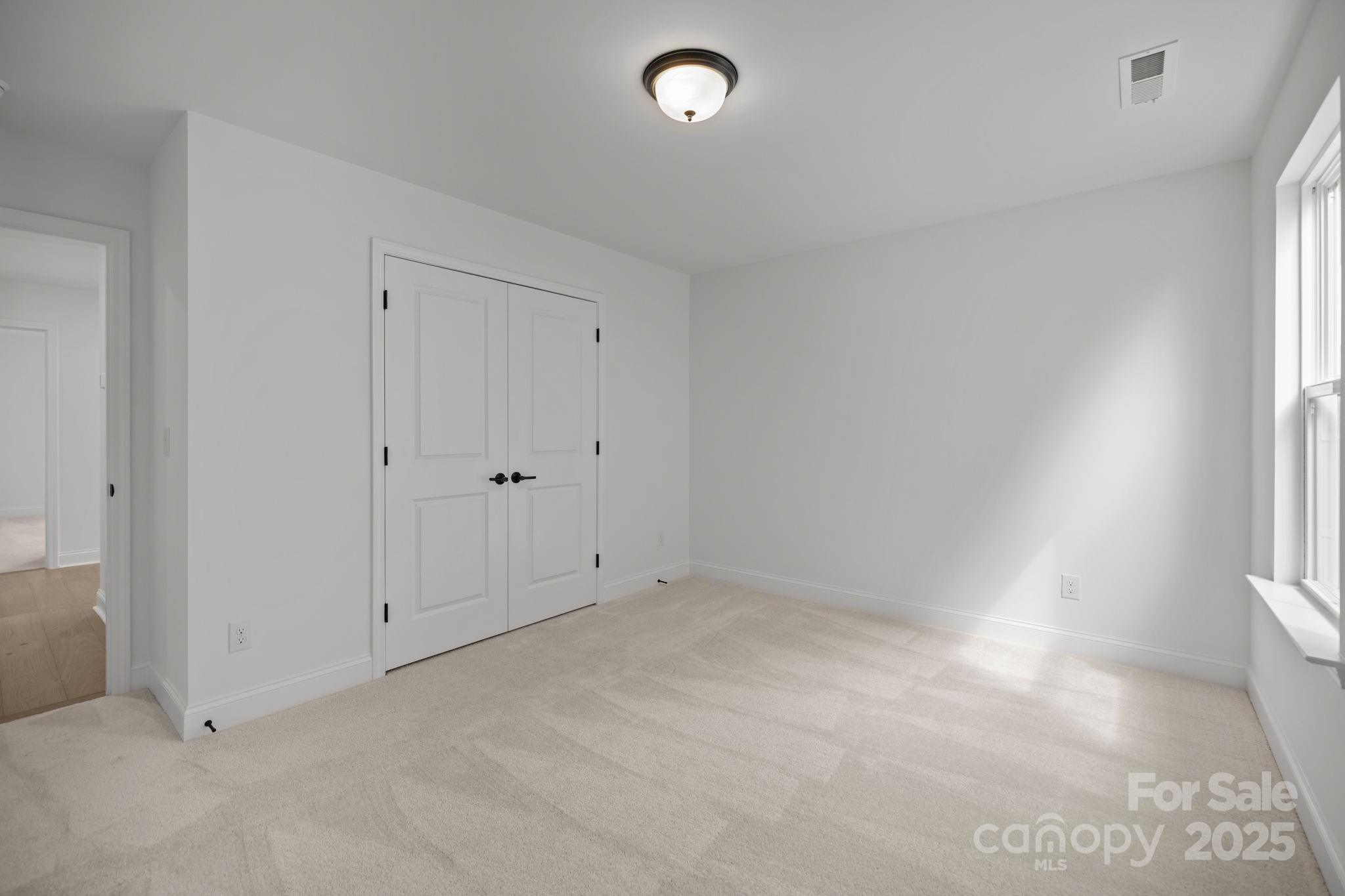 Lakeside Glen - Residential