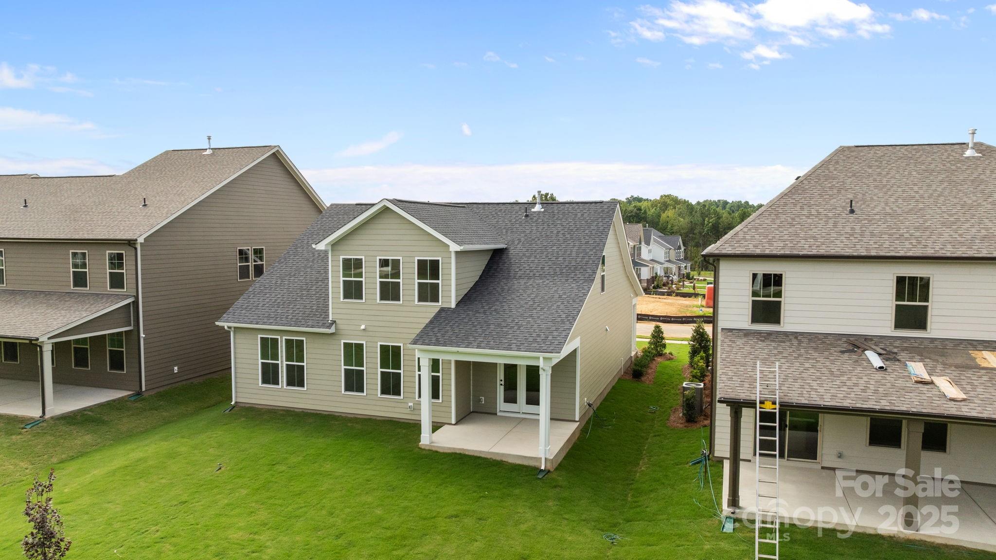 Lakeside Glen - Residential