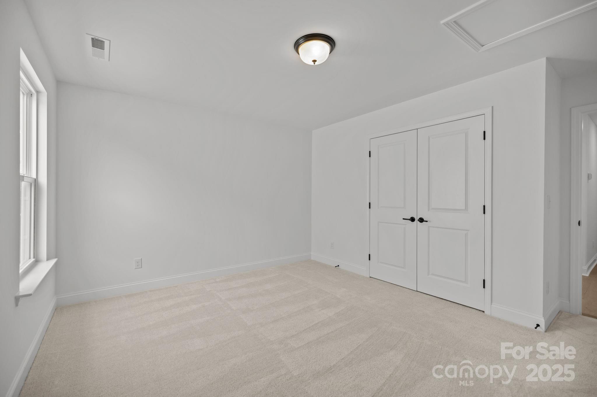 Lakeside Glen - Residential