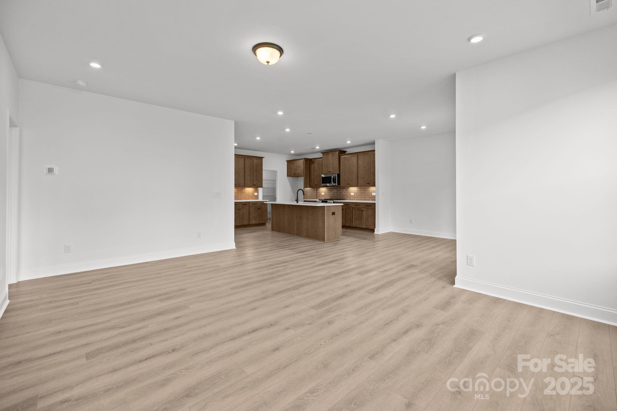 Lakeside Glen - Residential