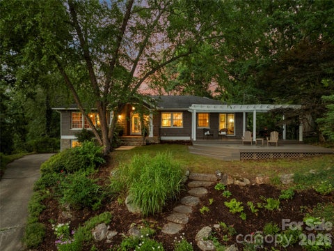 Photo of 528 N Griffing Boulevard, Asheville, NC 28804 (MLS # 4399452)
