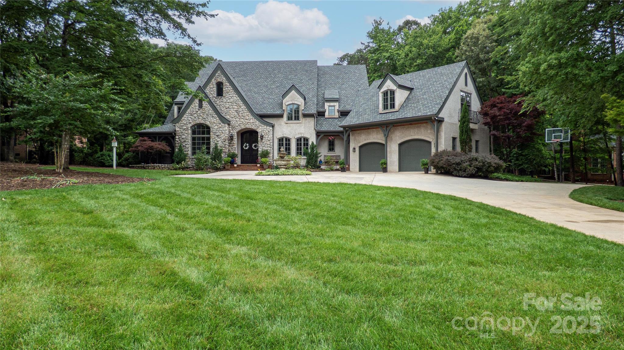 5523 Meadow Haven Lane