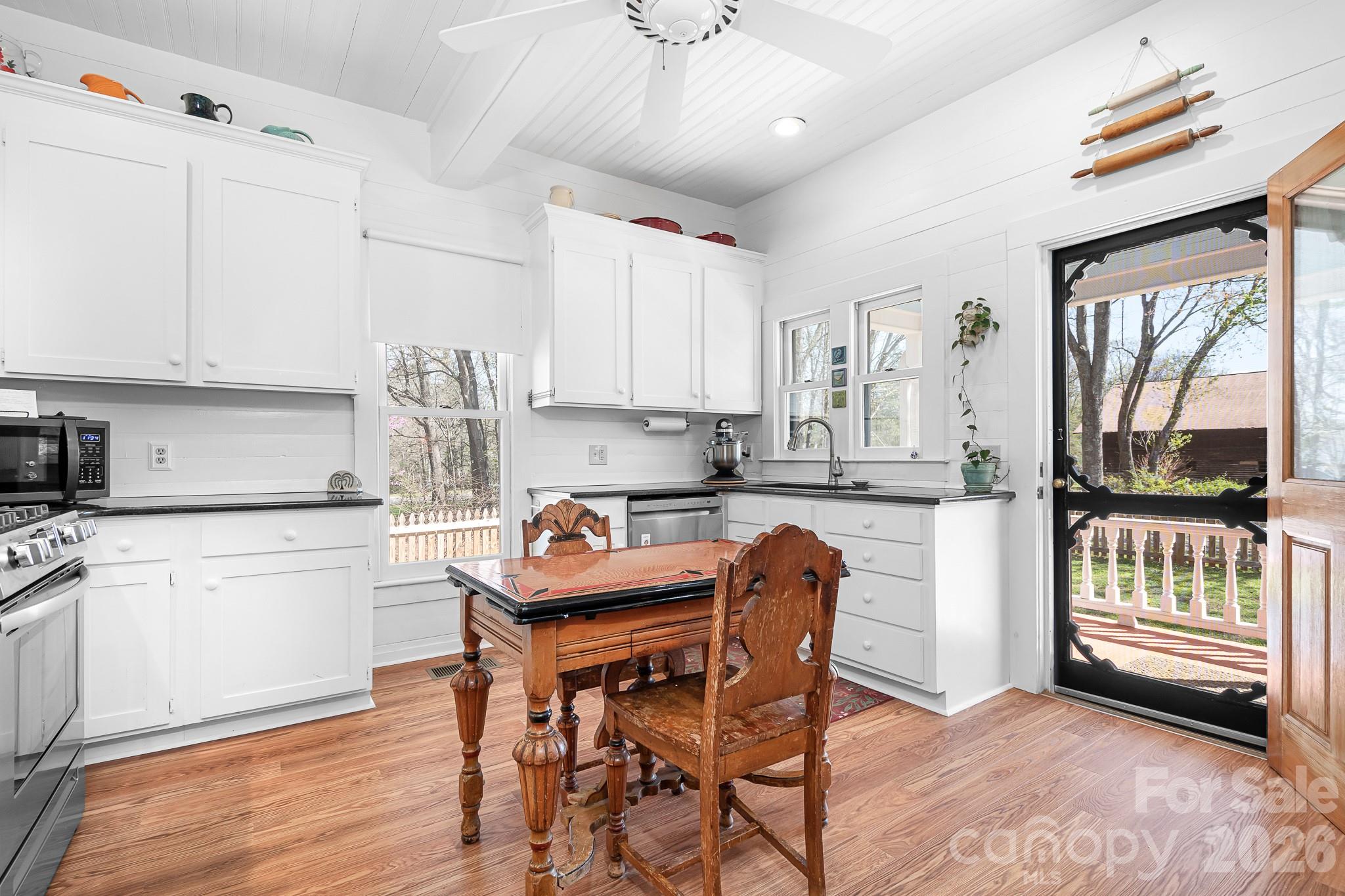 Larkin Sloan Estates - Residential