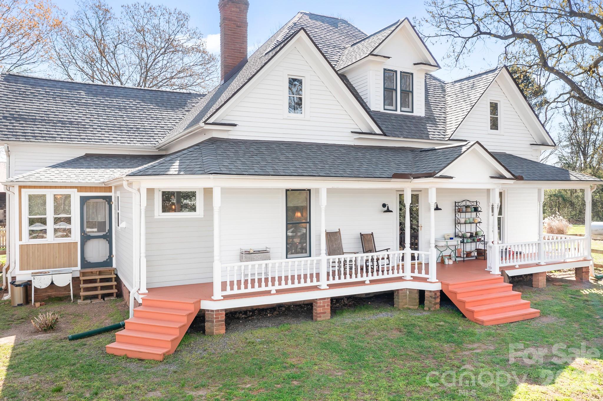 Larkin Sloan Estates - Residential