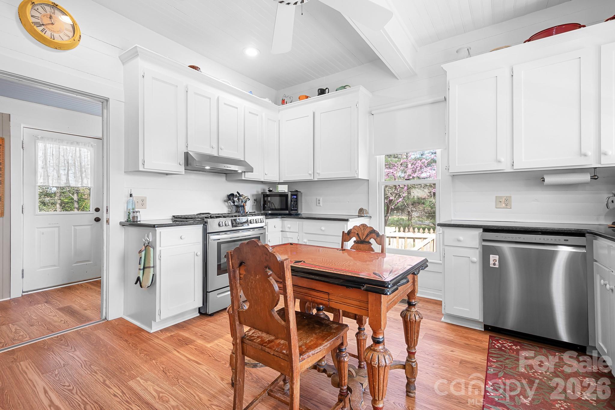 Larkin Sloan Estates - Residential