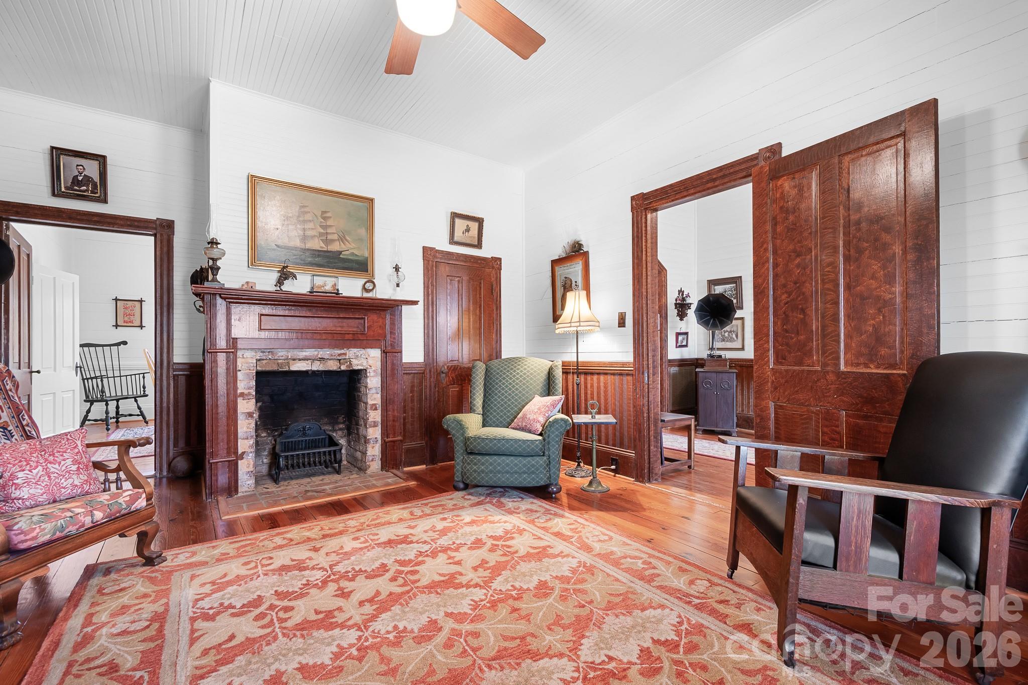 Larkin Sloan Estates - Residential