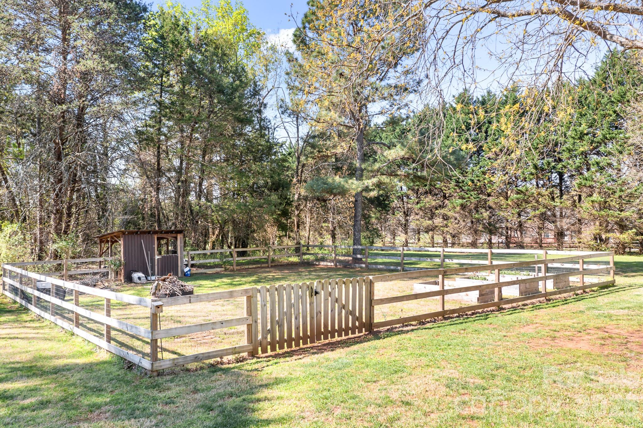 Larkin Sloan Estates - Residential