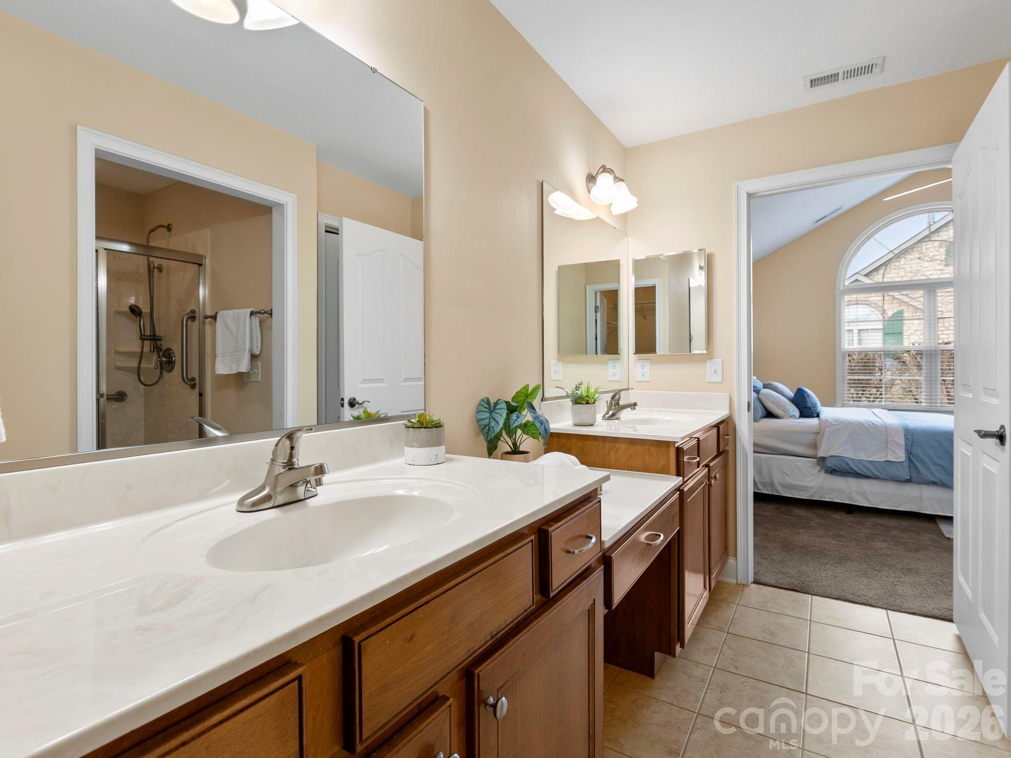 Hamburg Crossing - Residential