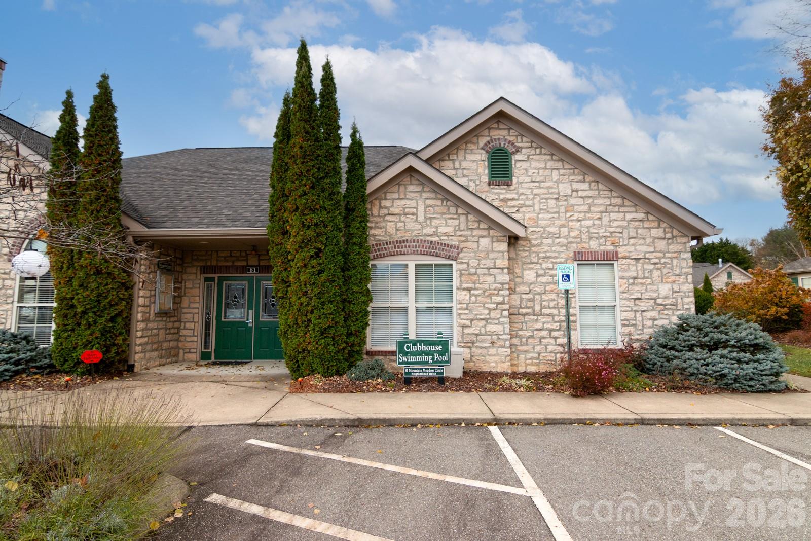 Hamburg Crossing - Residential