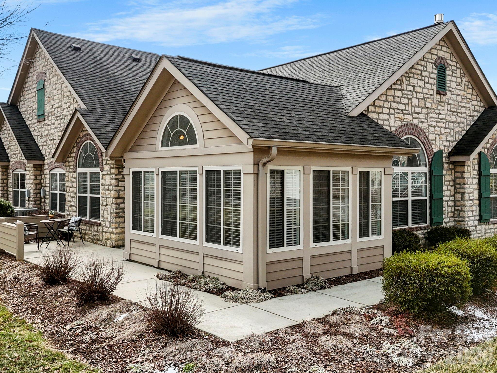 Hamburg Crossing - Residential