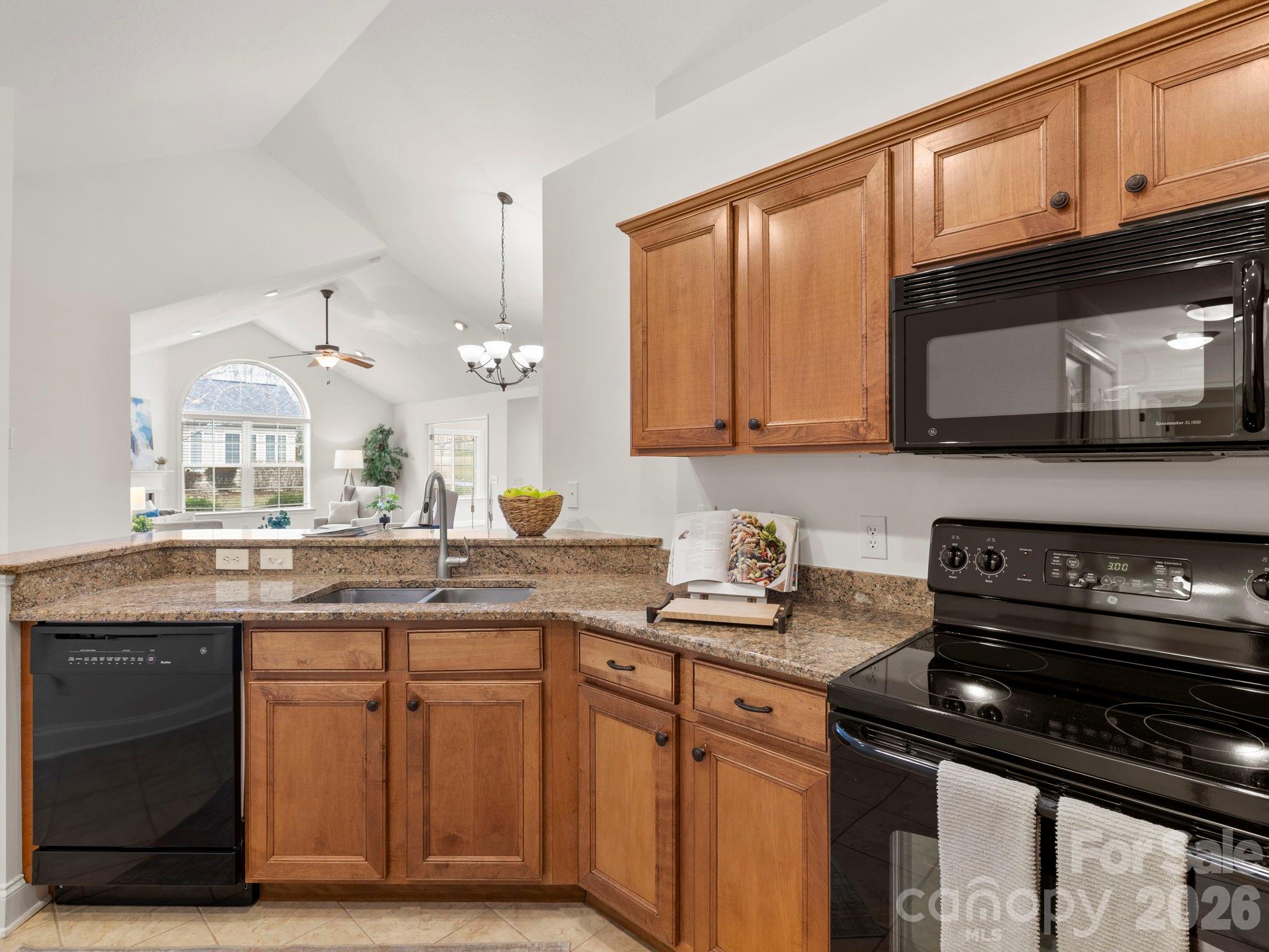 Hamburg Crossing - Residential