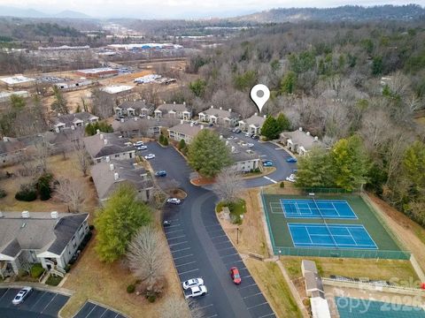 1904 Abbey Circle Asheville NC 28805