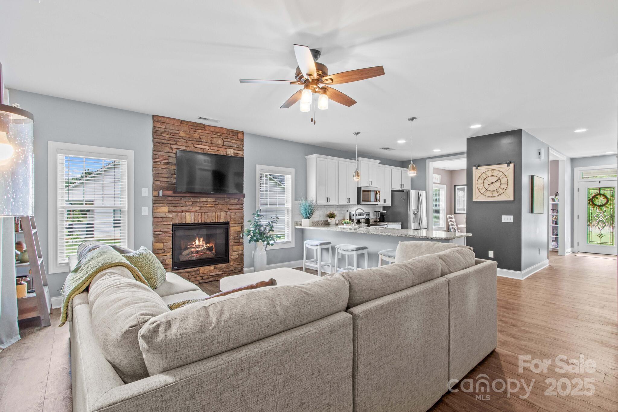 Sunset Pointe - Residential