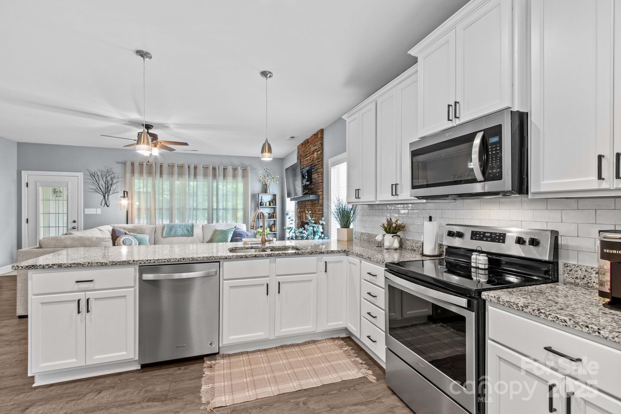 Sunset Pointe - Residential