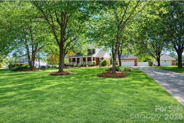 8225 Kensington Lane