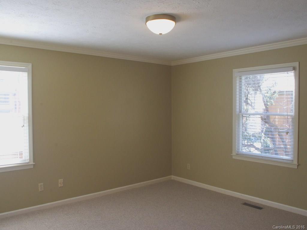 Haywood Manor - Residential