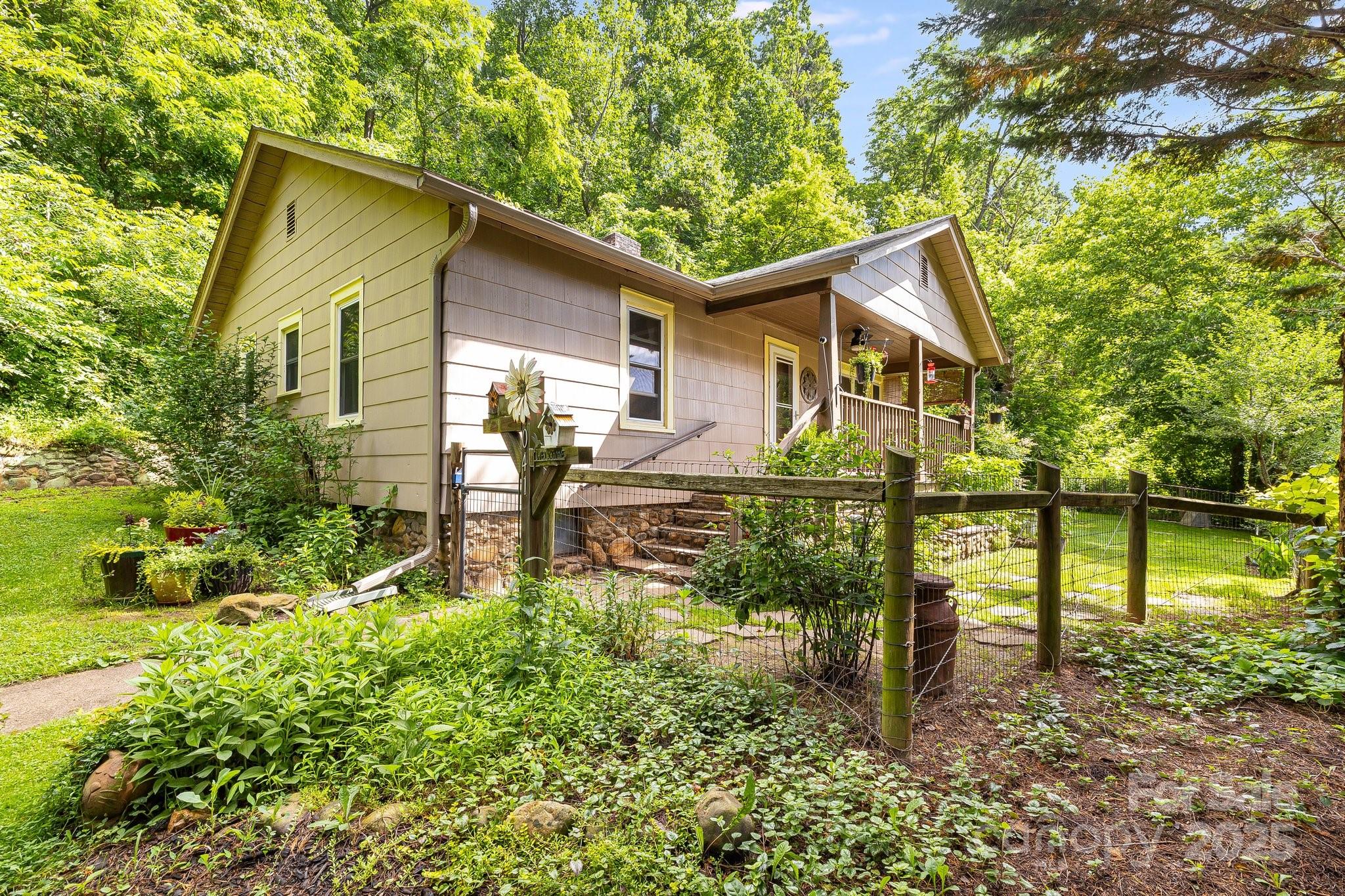 1041 Groundhog Road