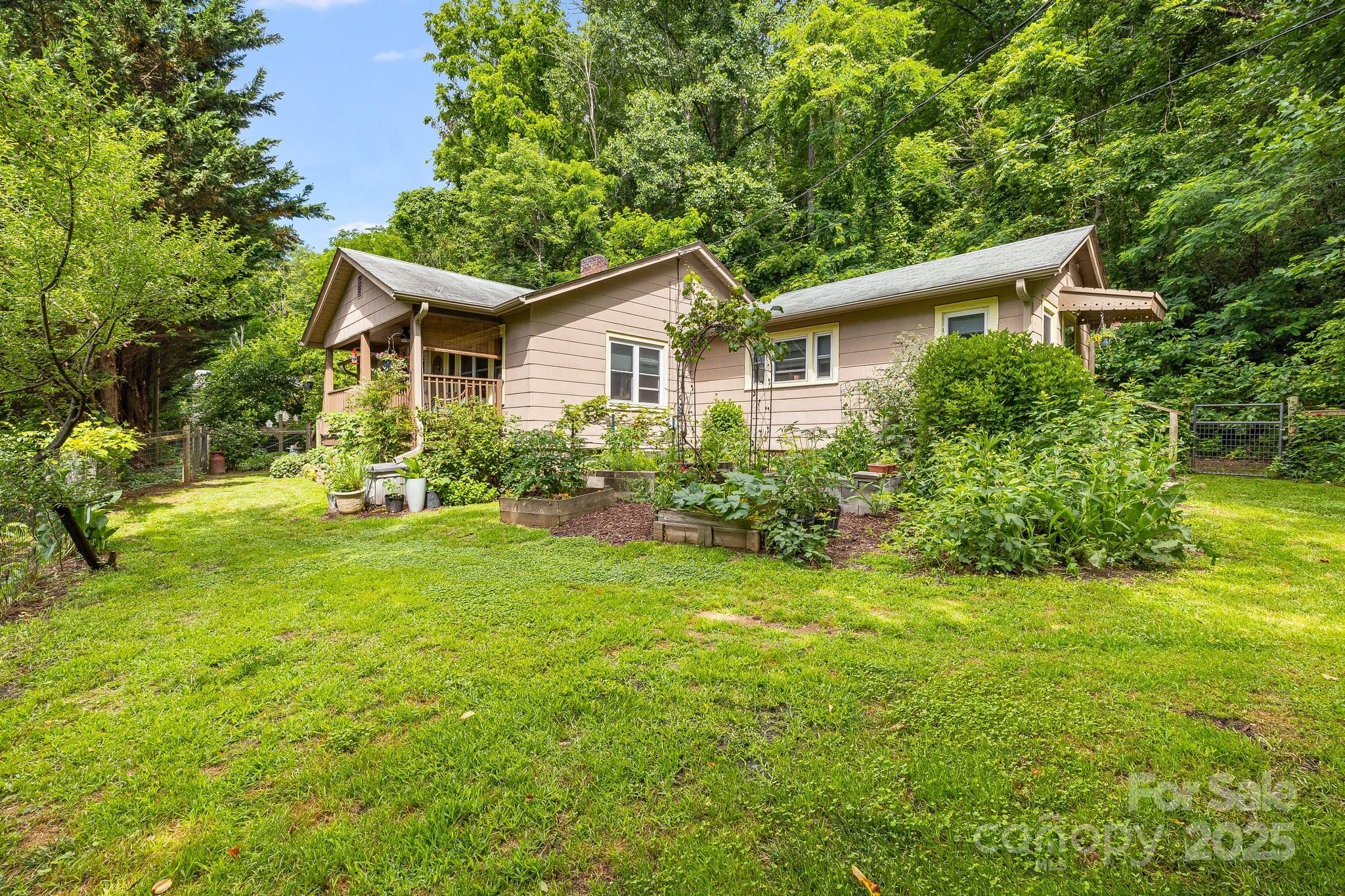 1041 Groundhog Road
