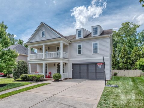 Photo of 2008 Shalford Lane, Matthews, NC 28104 (MLS # 4364592)