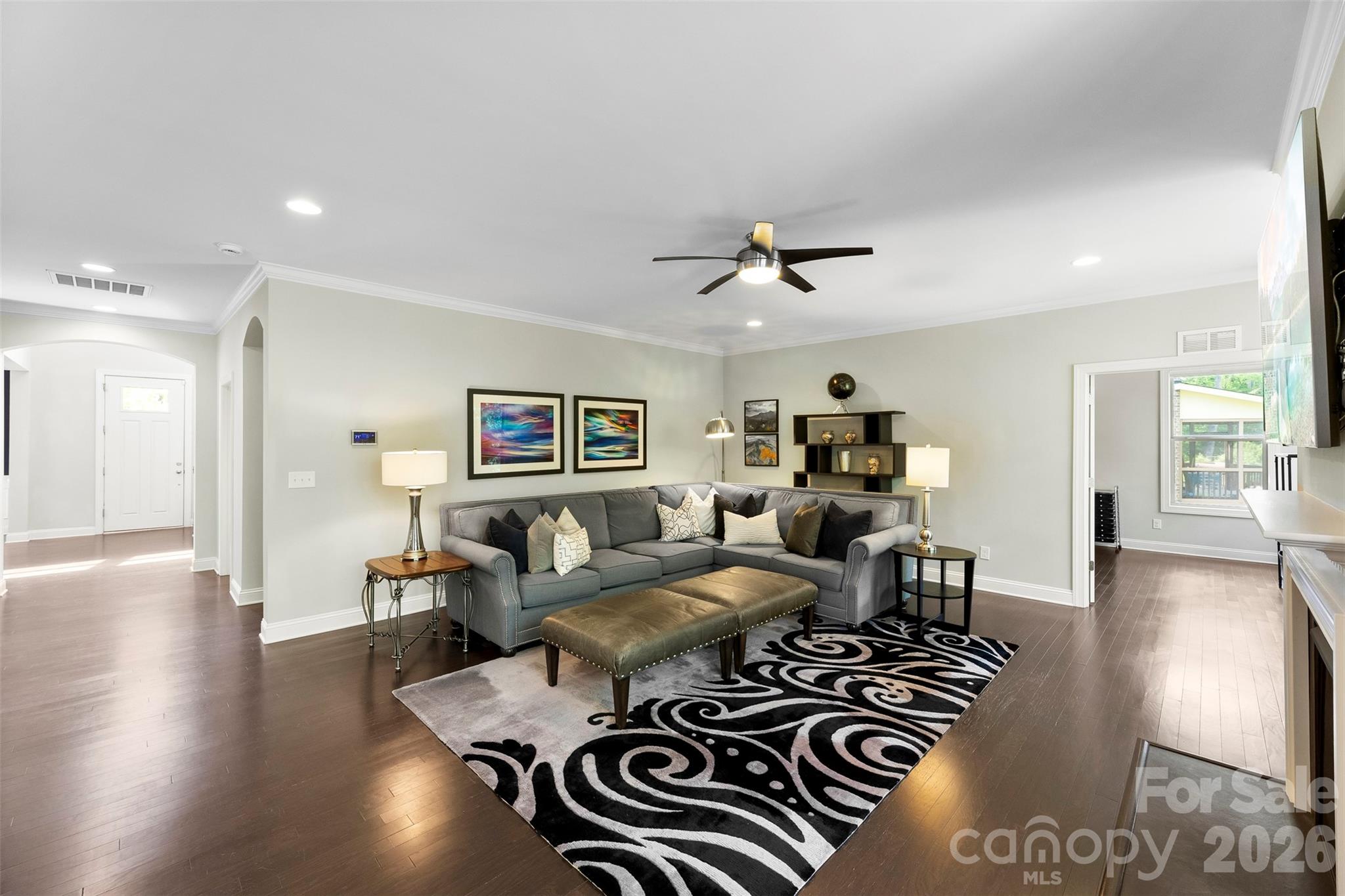 220 Kingsdown Avenue