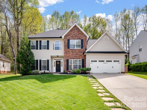 Photo of 6520 McIlwaine Road, Huntersville, NC 28078 (MLS # 4358888)
