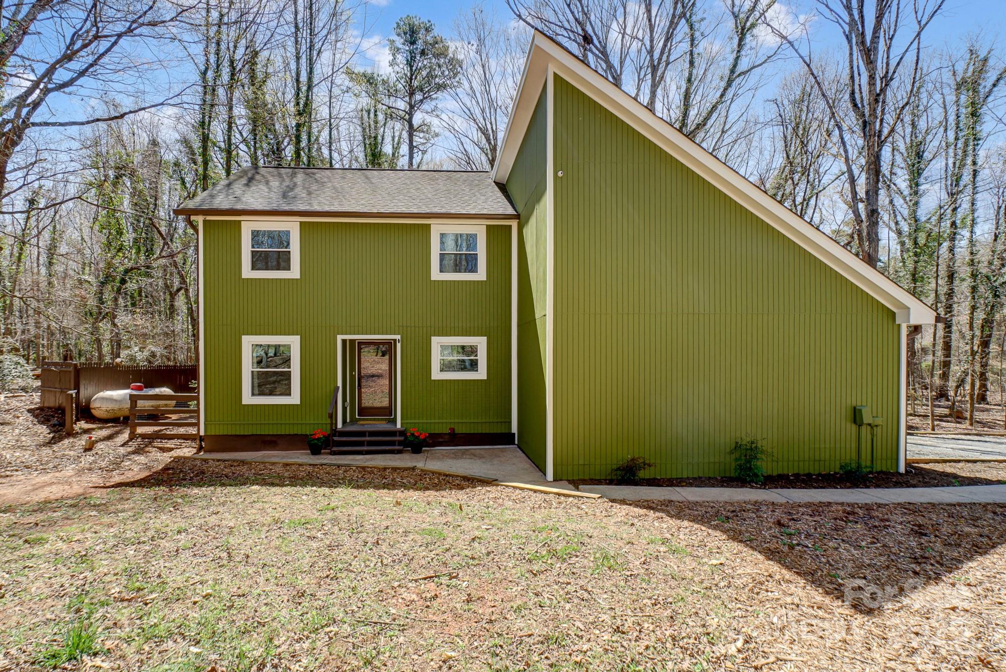 4125 Rivendell Lane
