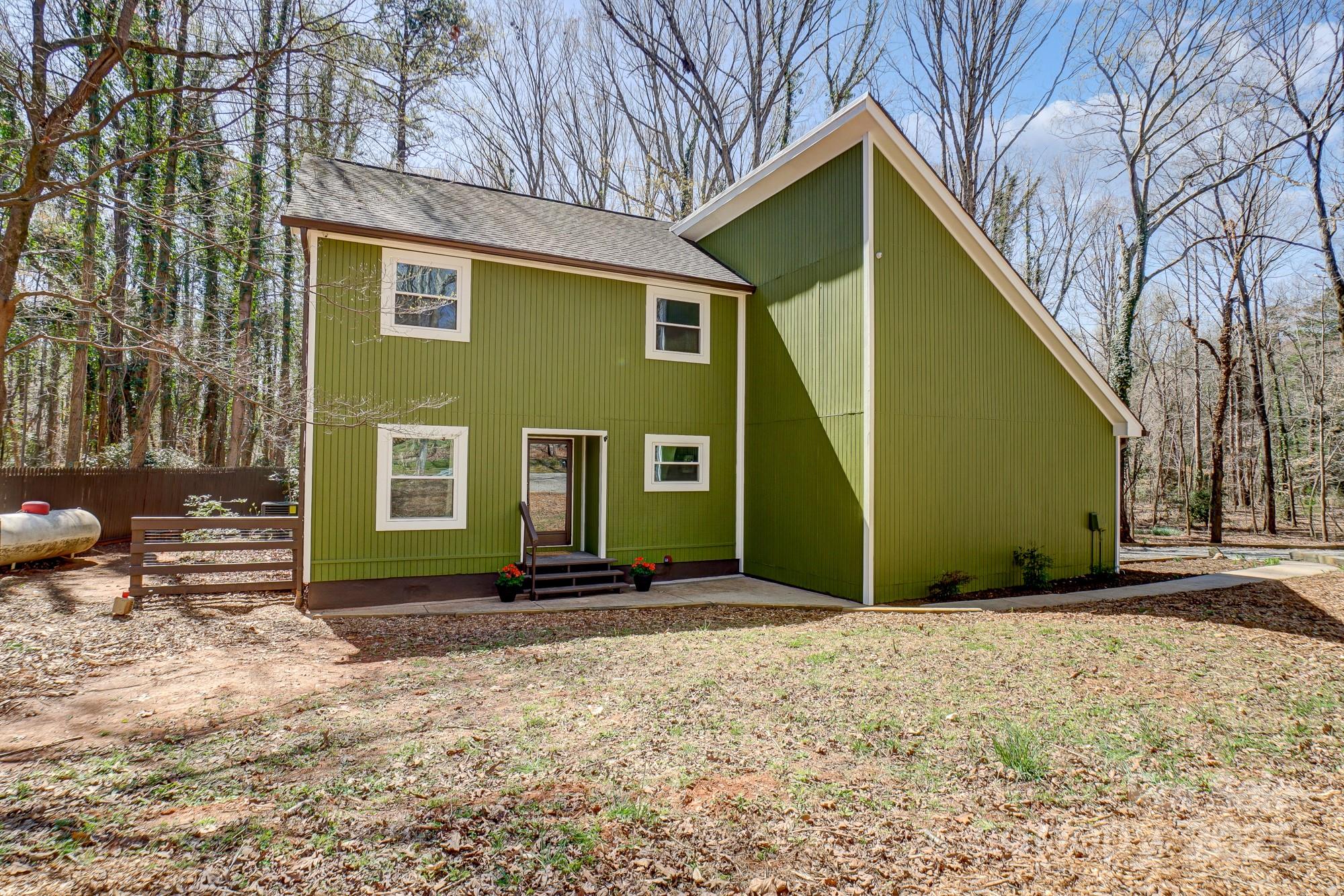 4125 Rivendell Lane