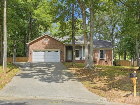 Photo of 504 Birnamwood Court, Fort Mill, SC 29715 (MLS # 4425499)