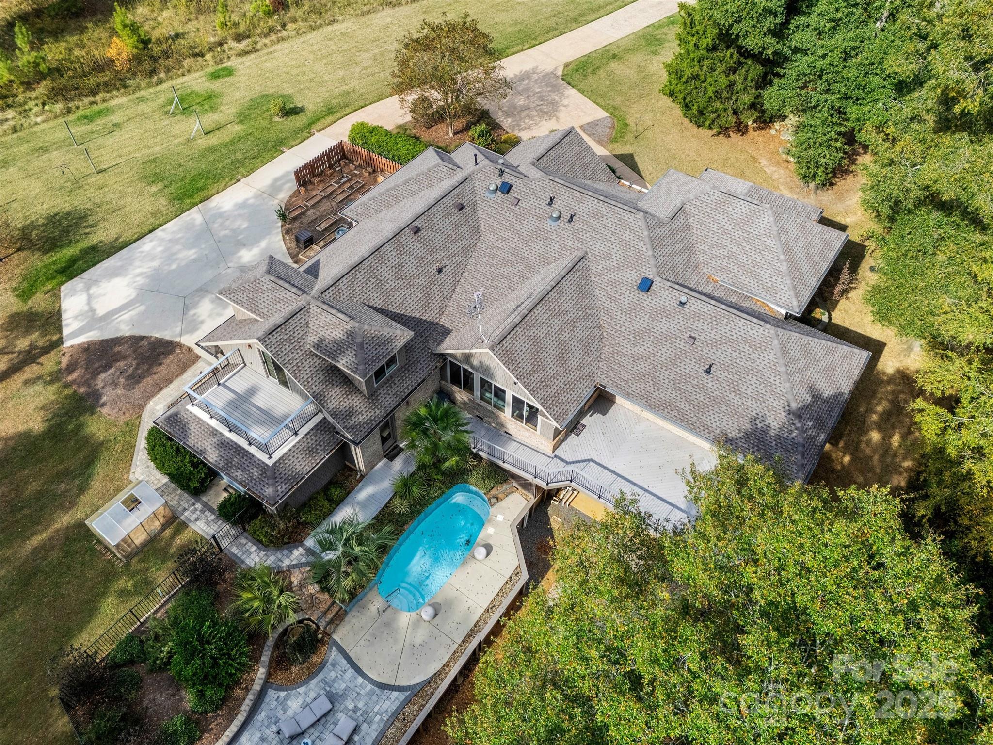 The Gates At Eastview - Residential