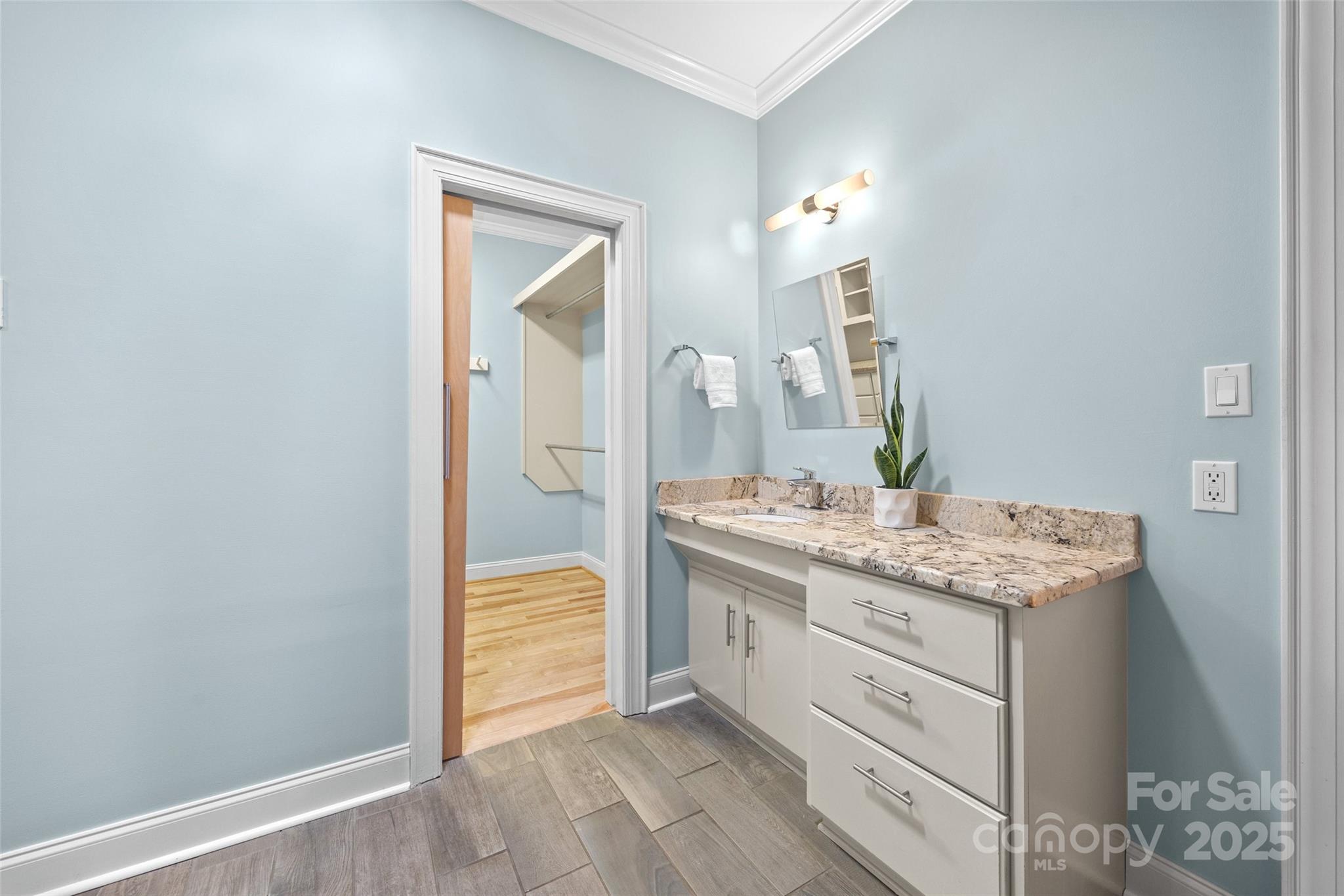 The Gates At Eastview - Residential