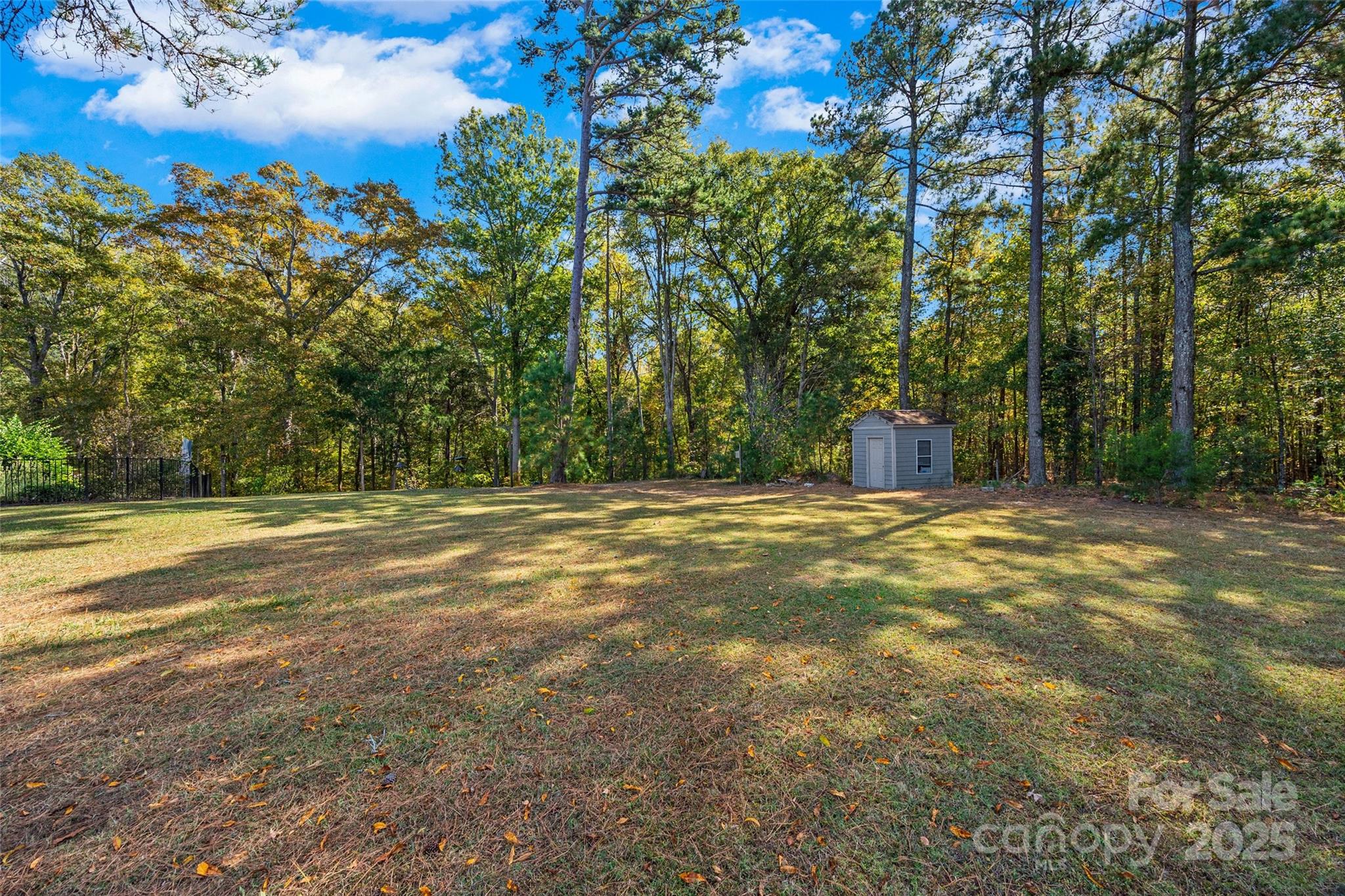 The Gates At Eastview - Residential