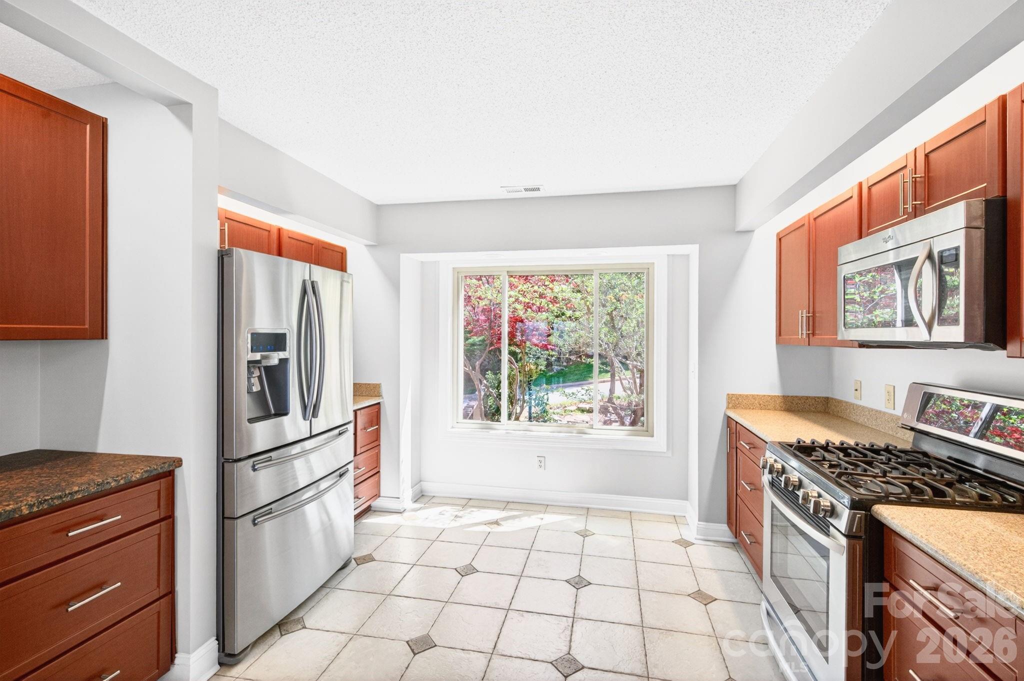 The Pinnacle At Park Avenue - Residential