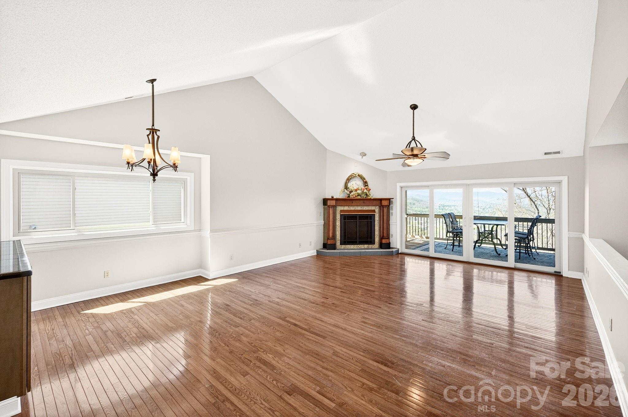 The Pinnacle At Park Avenue - Residential
