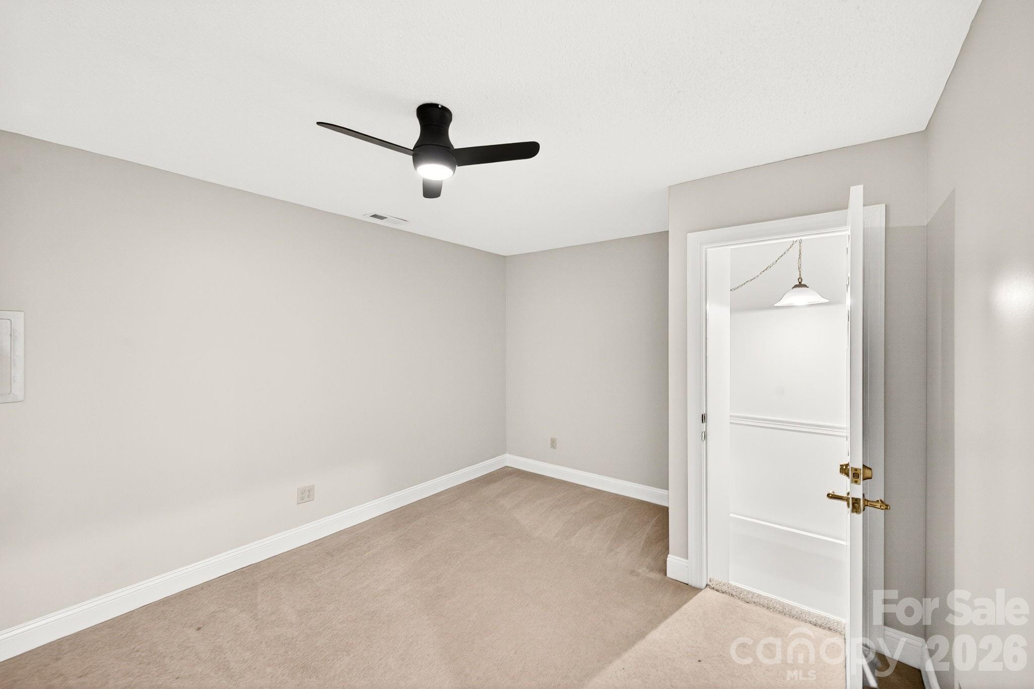 The Pinnacle At Park Avenue - Residential