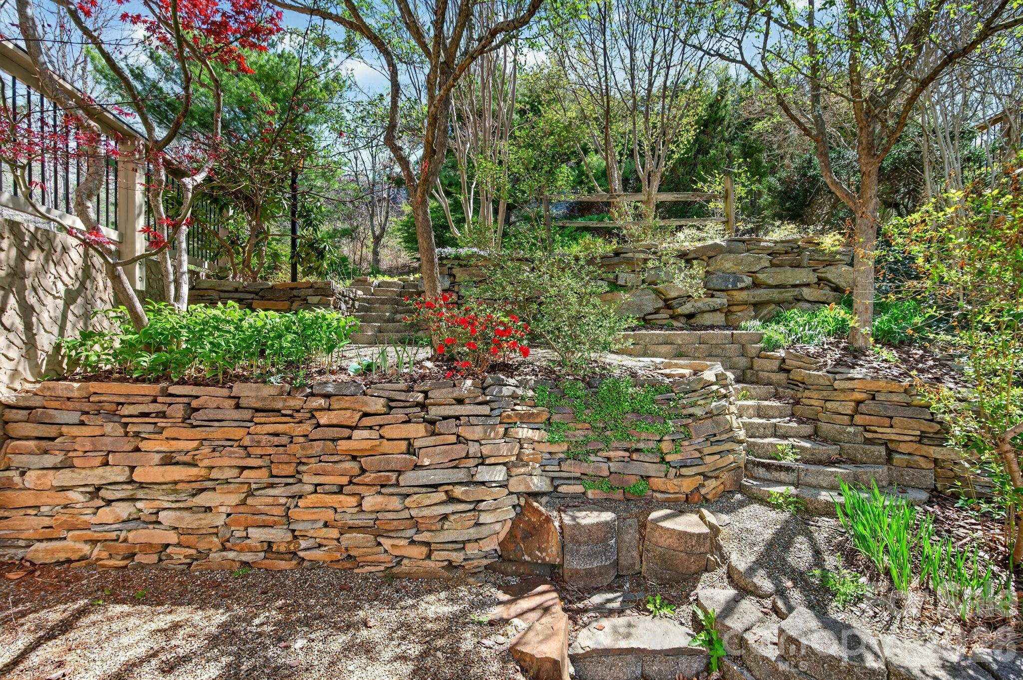 86 Distant View Drive