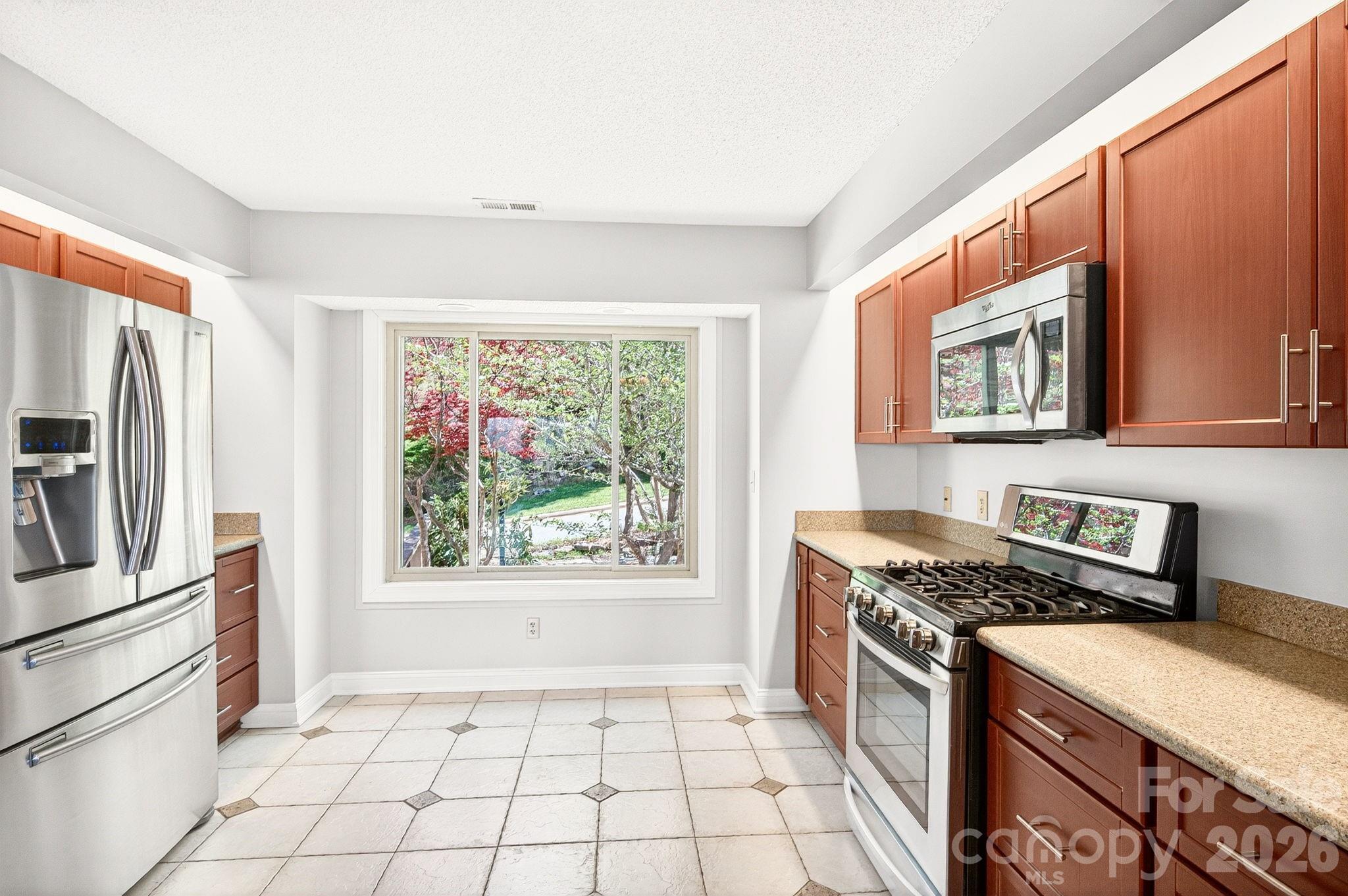 The Pinnacle At Park Avenue - Residential
