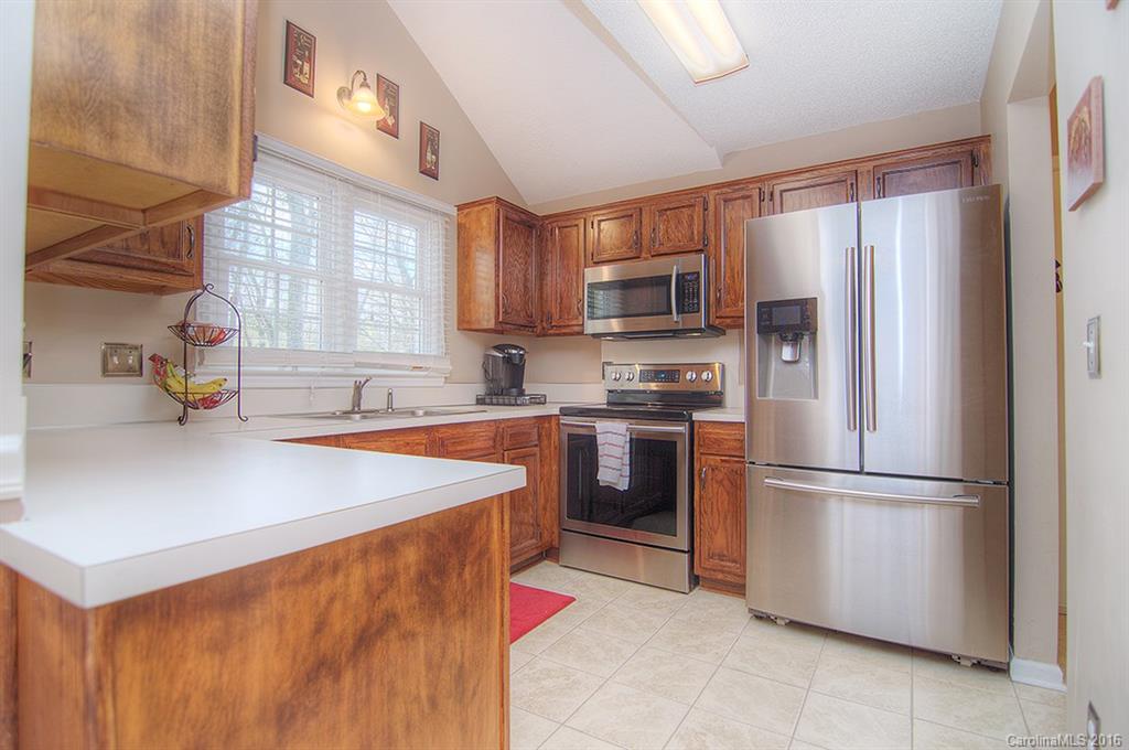 Hidden Pond - Residential