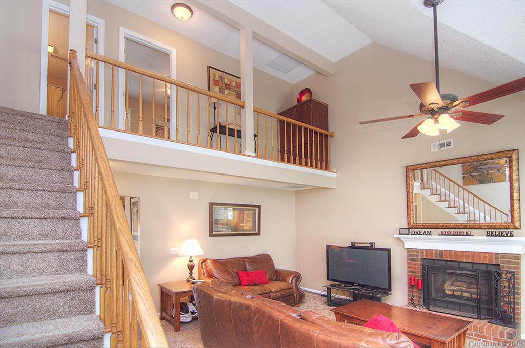 Hidden Pond - Residential