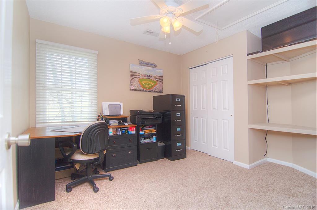 Hidden Pond - Residential