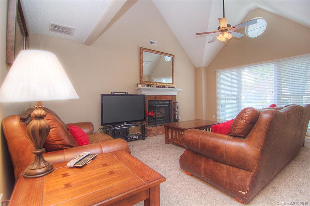 Hidden Pond - Residential