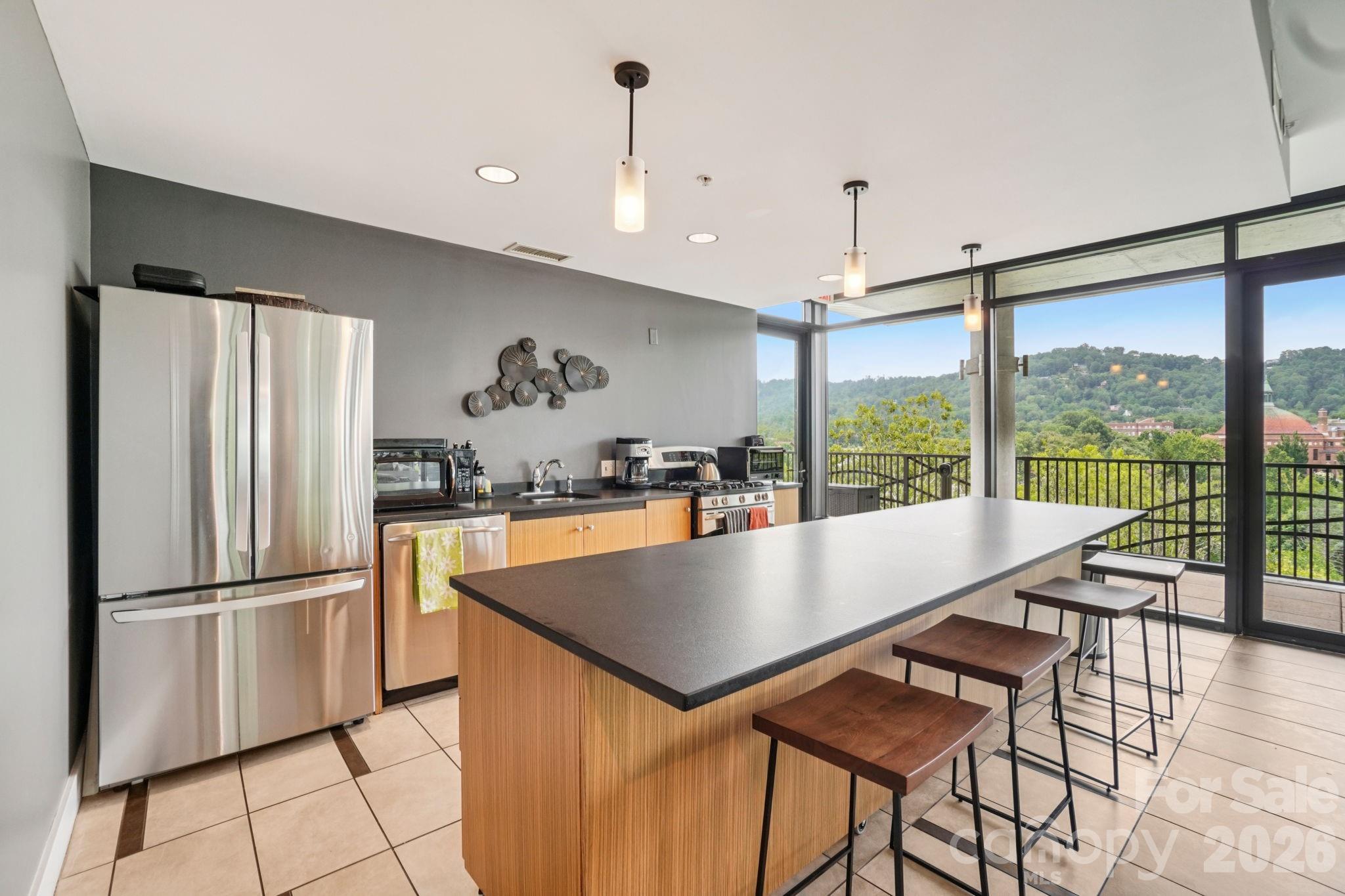 60 North Market - Residential