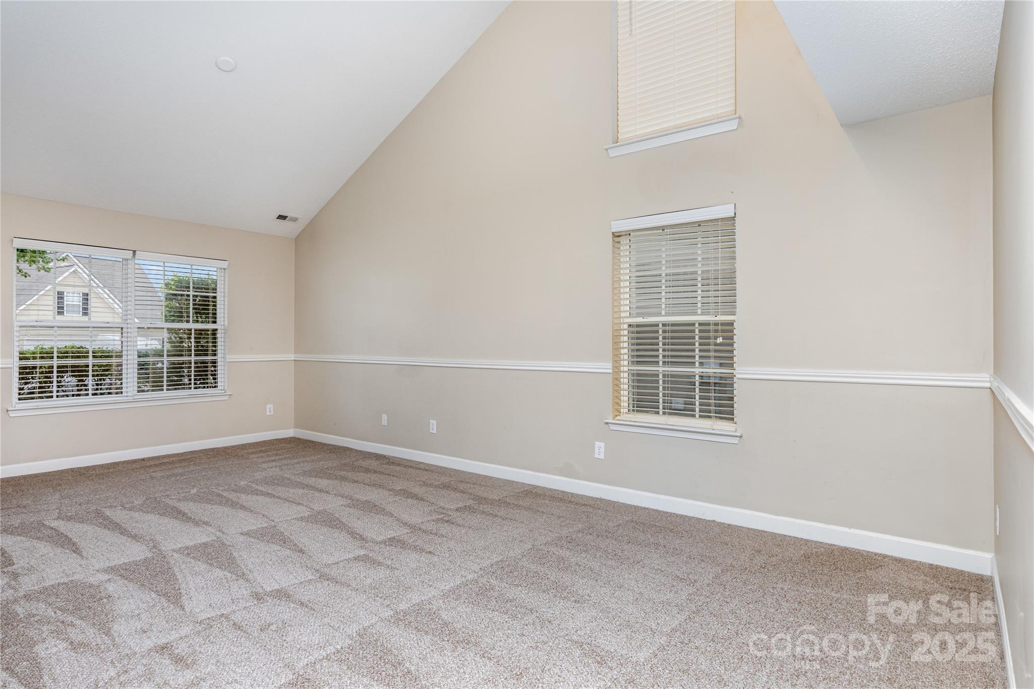9135 Simonton Drive